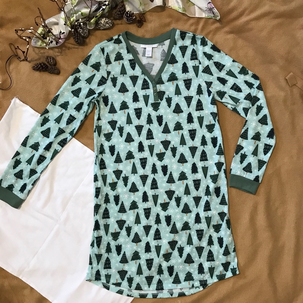 LC Lauren Conrad Snowy Woods Long Sleeves Girls Nightgown Size L (10/12)